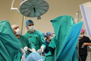 Dr Adelsdorfer, operacion
