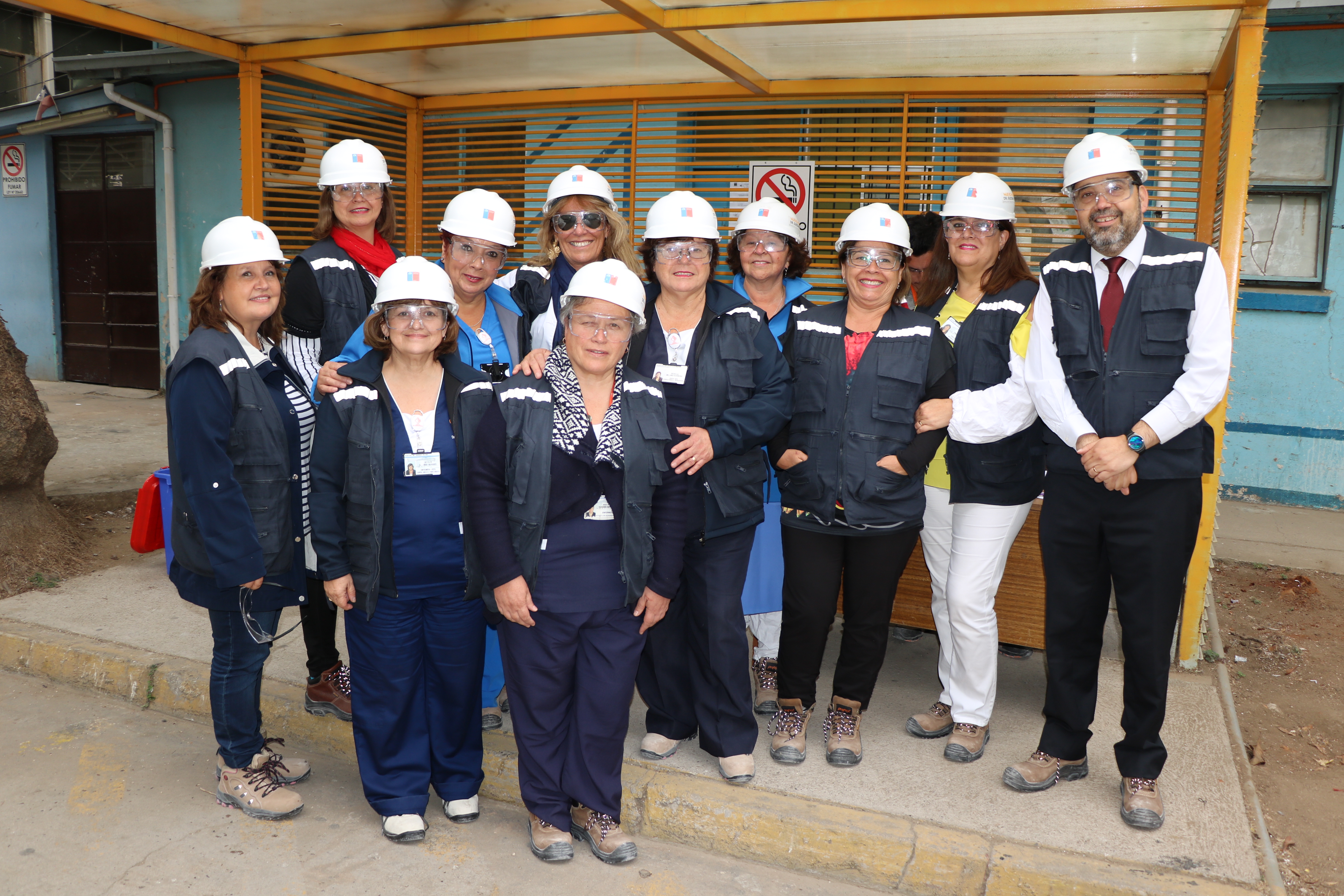 Funcionarias más antiguas visitan el Nuevo Hospital
