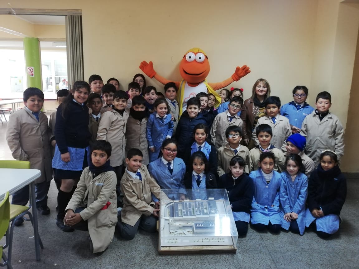 Nuevo Hospital en Escuela Frei Montalva de Forestal