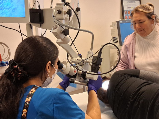 Realizan primera cirugía de audífono de conducción ósea en la región